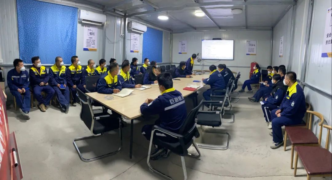 哈密巨融公司開展消防應急演練活動